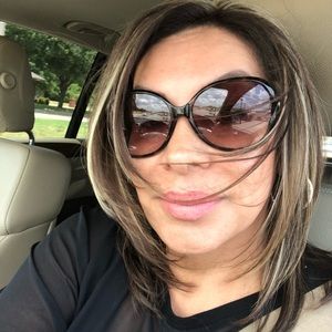 Meet your Posher, Mariza